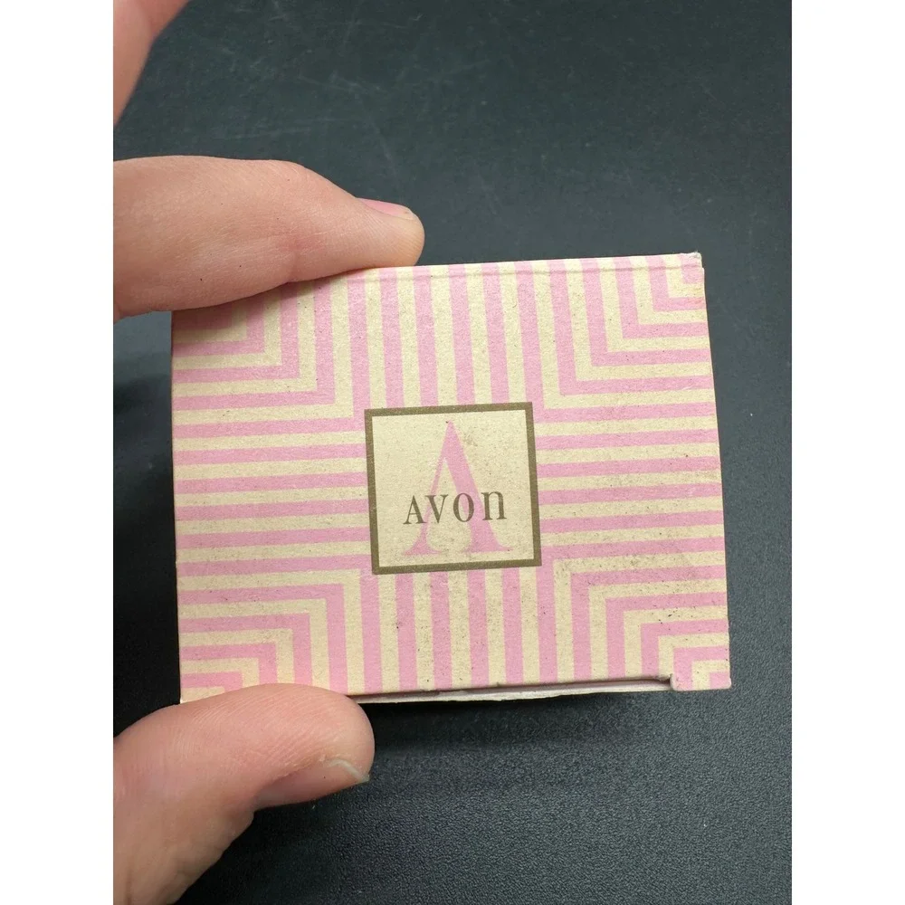 Avon‎ 1996 Breast Cancer Awareness Pink Ribbon Rose Pin Gold Tone Vintage Boxed